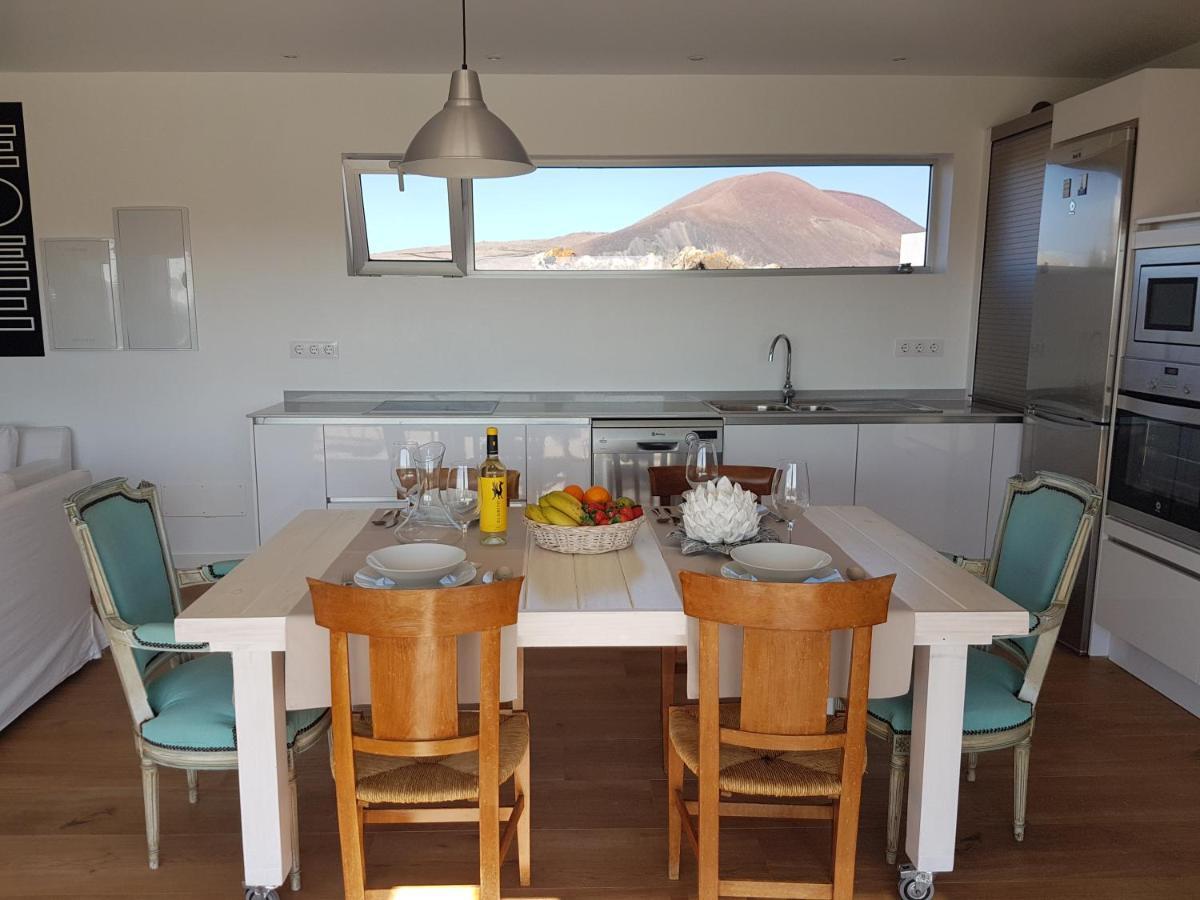 Majanicho Rock - Villa With Heated Pool Lajares Exterior photo